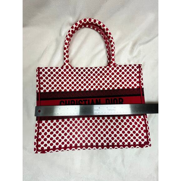 Christian Dior Canvas Medium DiorAmour Red Polka Dot Book Tote Limited Edition - Picture 15 of 16
